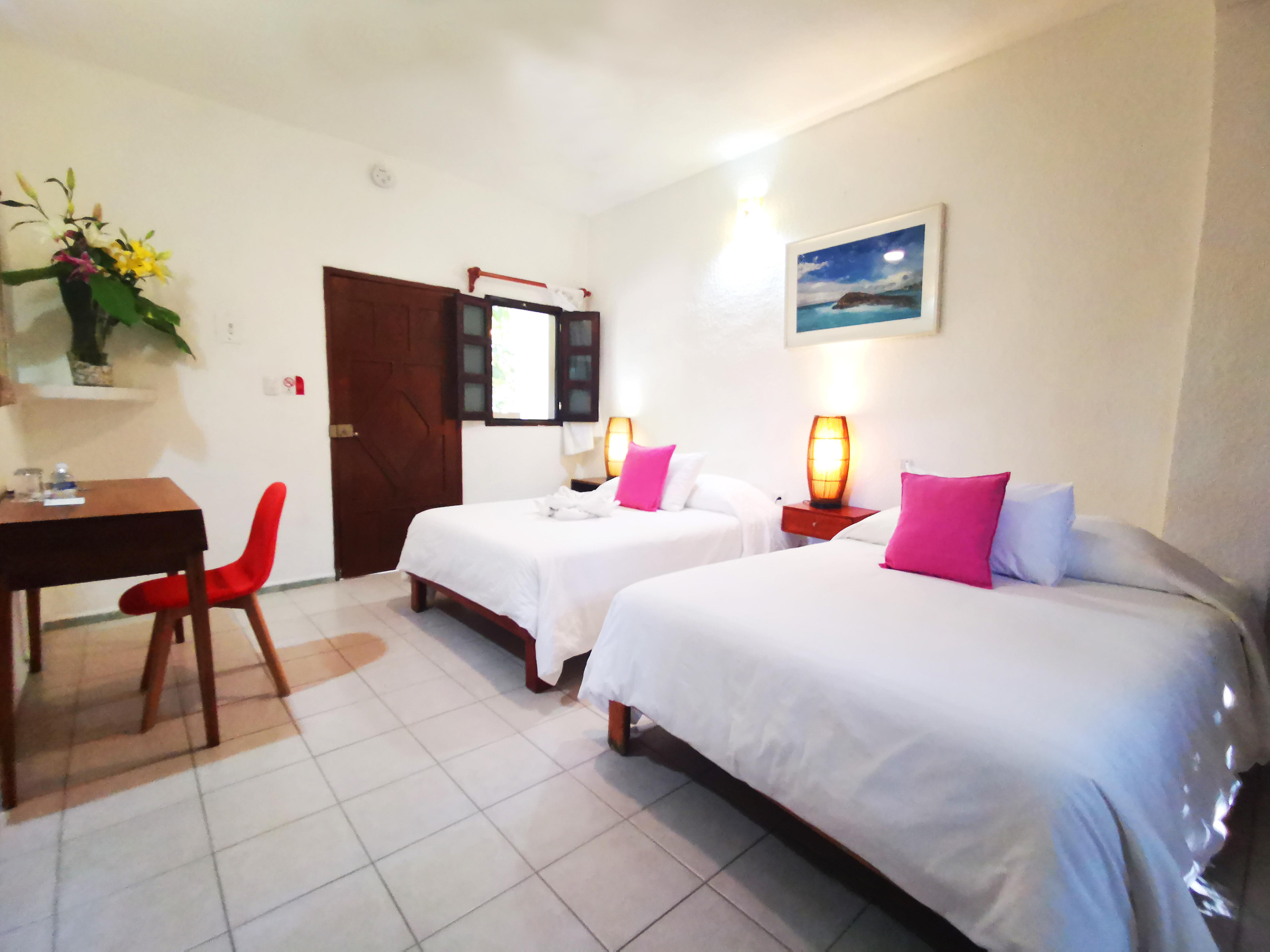 Hotel Hulku Плая дел Кармен Екстериор снимка