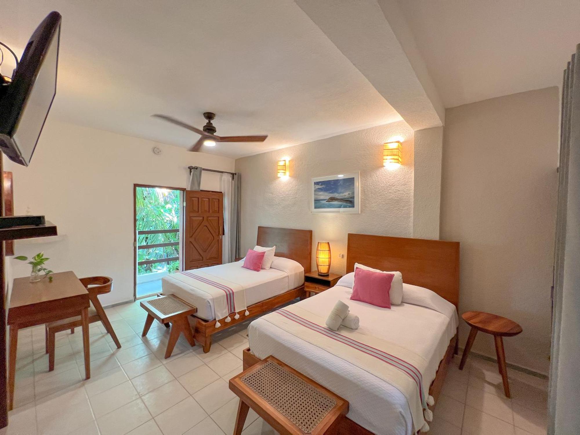Hotel Hulku Плая дел Кармен Стая снимка